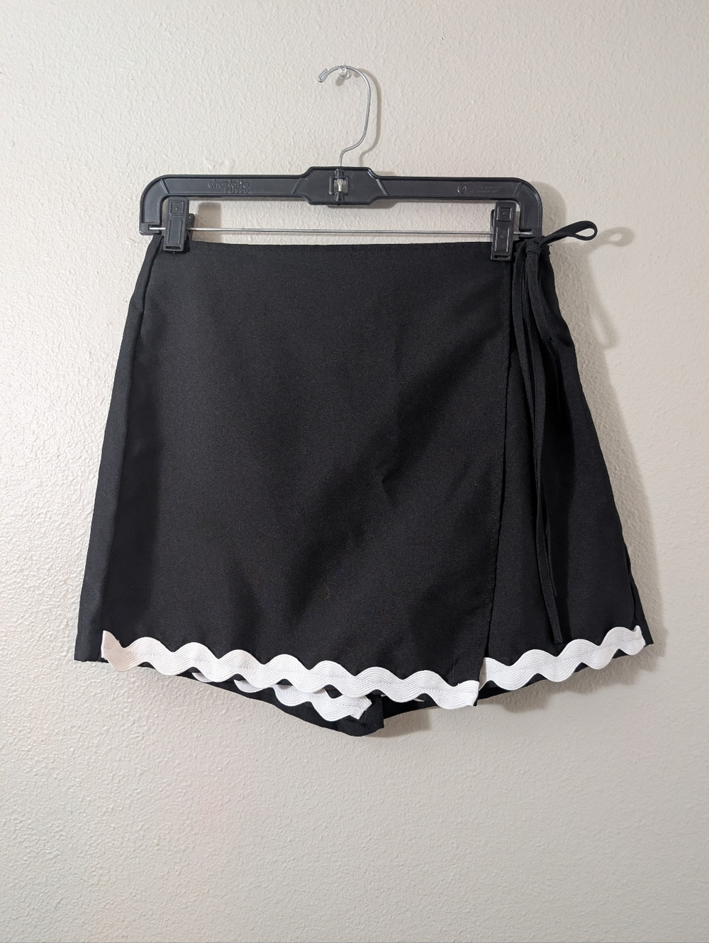 Shein Black Wrap Skort with White Ric Rac Trim